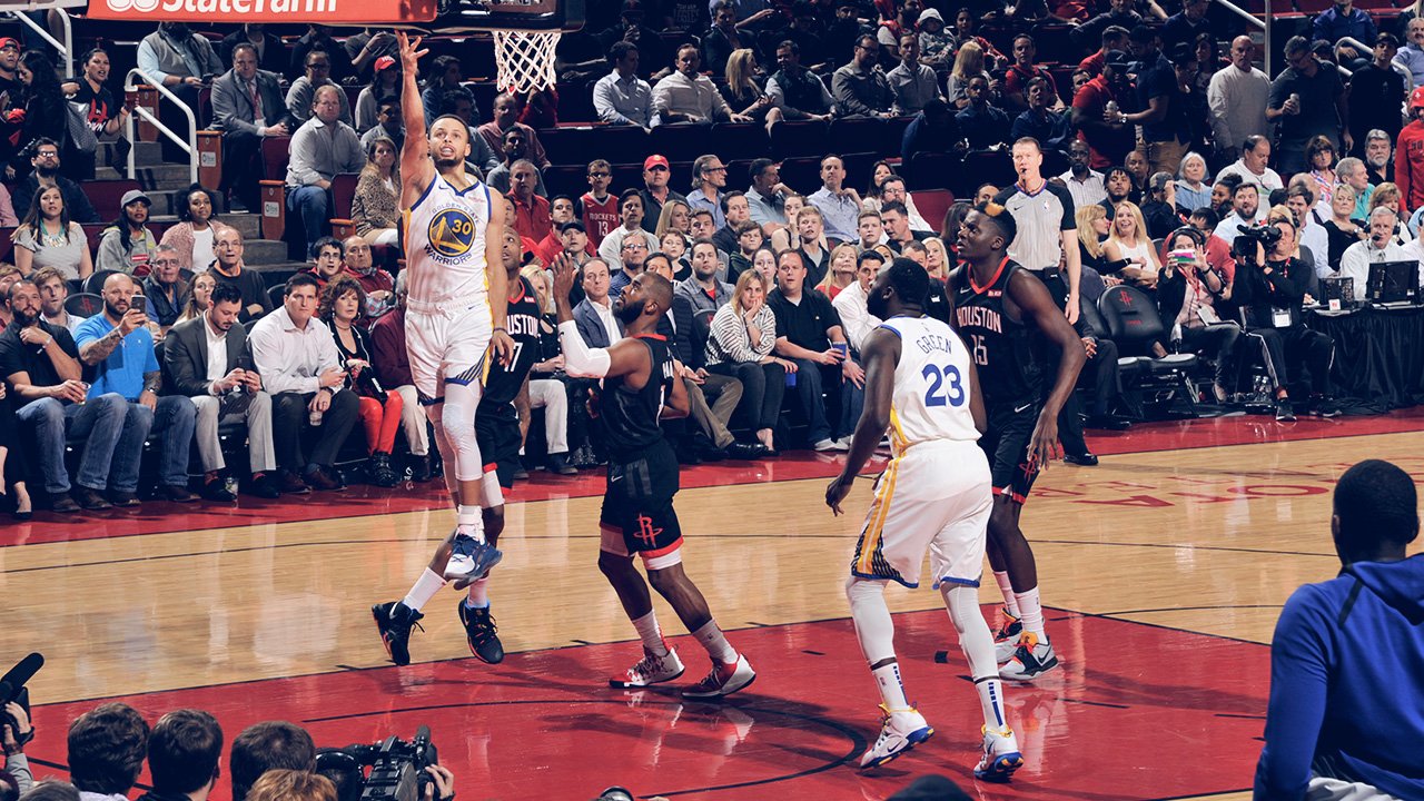 Chấp luôn Kevin Durant, Warriors dứt chuỗi thắng của Rockets ngay trên đất khách